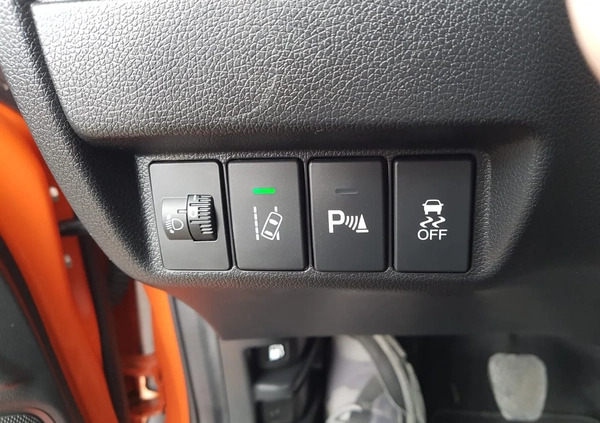 Honda Jazz cena 55900 przebieg: 92000, rok produkcji 2016 z Goleniów małe 704